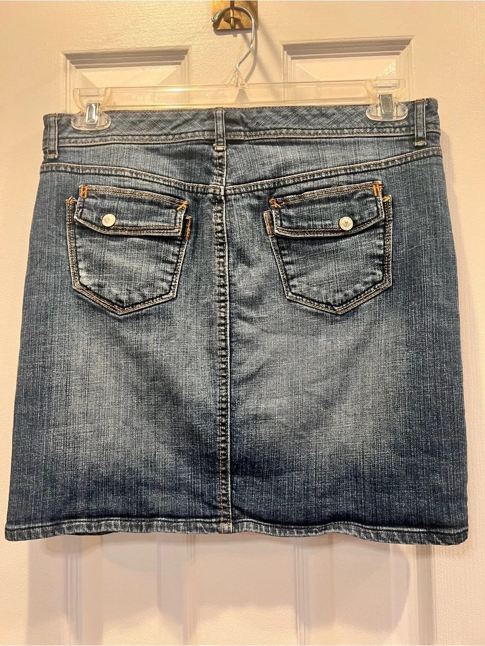 Tommy Hilfiger Denim Mini Skirt Medium Wash Classic 5-Pocket Jean Skirt Size 6